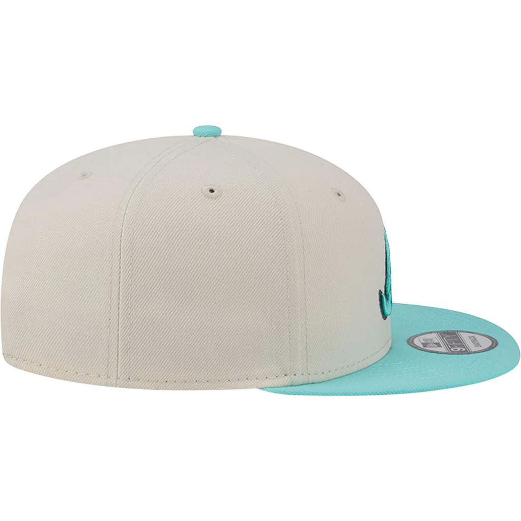 MLB Atlanta Braves New Era Two-Tone Aqua 9FIFTY Snapback Hat - Light cream - Image 4