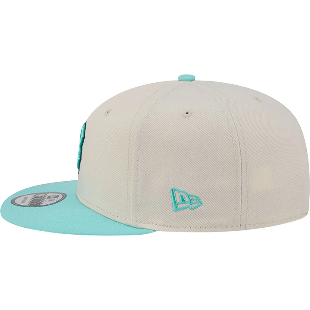 MLB Boston Red Sox New Era Two-Tone Aqua 9FIFTY Snapback Hat - Light cream - Image 4