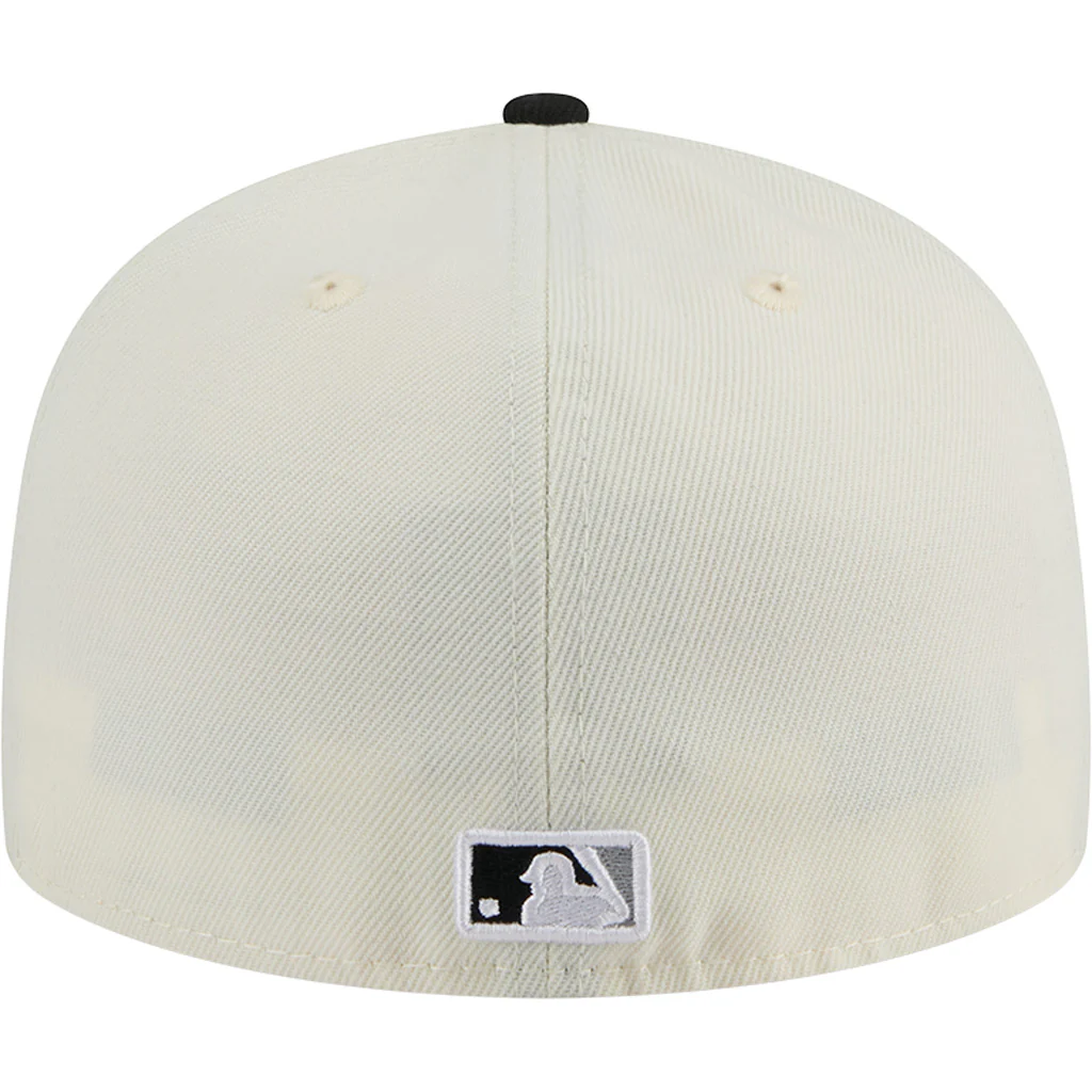 MLB Chicago White Sox New Era Two-Tone Chrome OTC 59FIFTY Fitted Hat - Chrome - Image 4