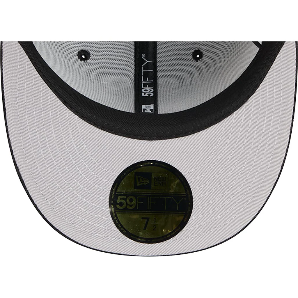 MLB Chicago White Sox New Era Chenille Pop 59FIFTY Fitted Hat - Black - Image 5