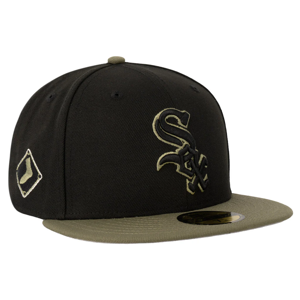 MLB Chicago White Sox New Era Midnight Jungle 59FIFTY Fitted Hat - Black