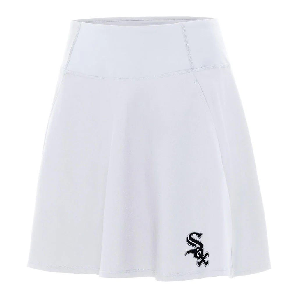 MLB Chicago White Sox Women's Antigua Chip Skort - White