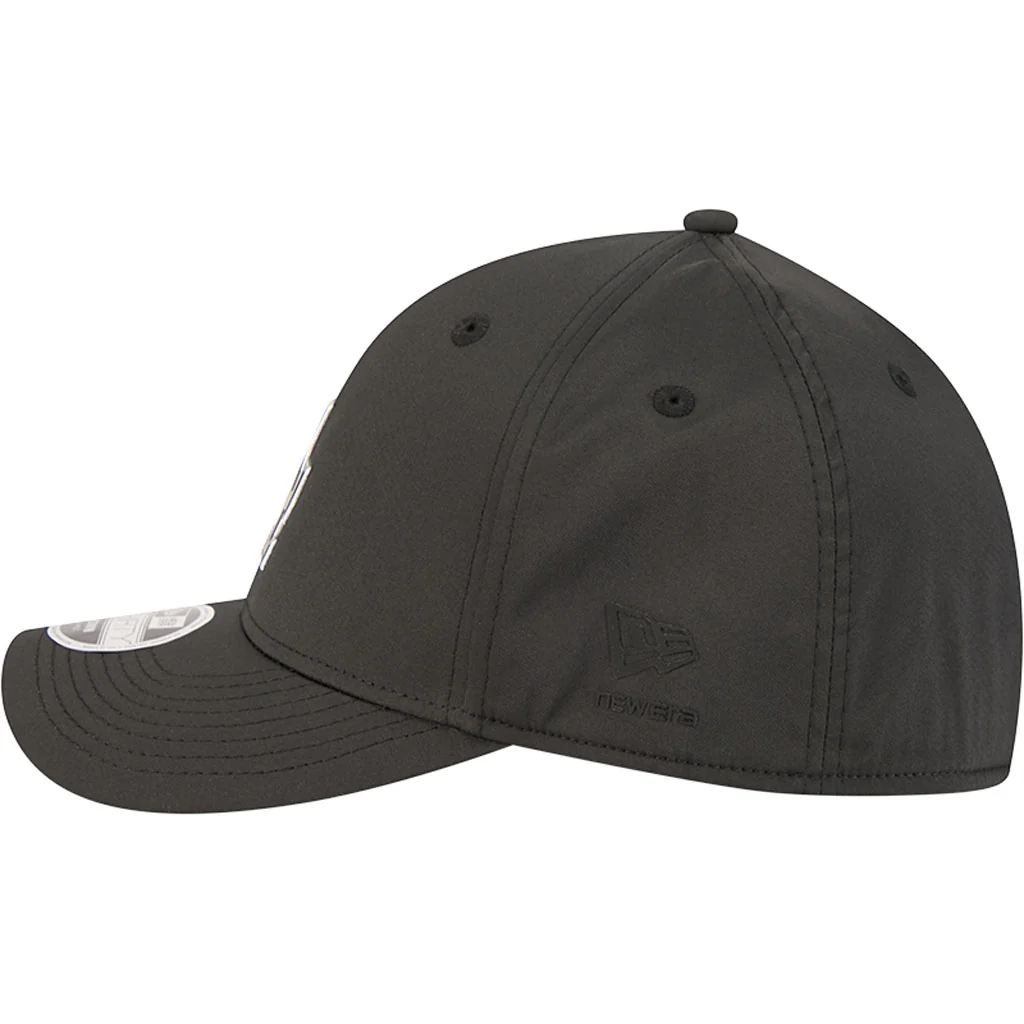 MLB Los Angeles Dodgers New Era Metallic 39THIRTY M-Crown Flex Fit Hat - Black - Image 4