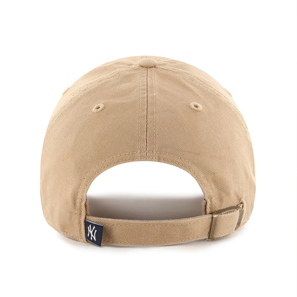 MLB New York Yankees '47 Khaki Clean Up Adjustable Hat - Khaki - Image 2