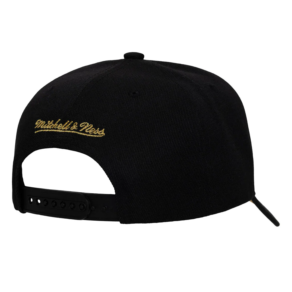 MLB New York Yankees Mitchell & Ness Pinned Gold Pro Snapback Hat - Black - Image 2