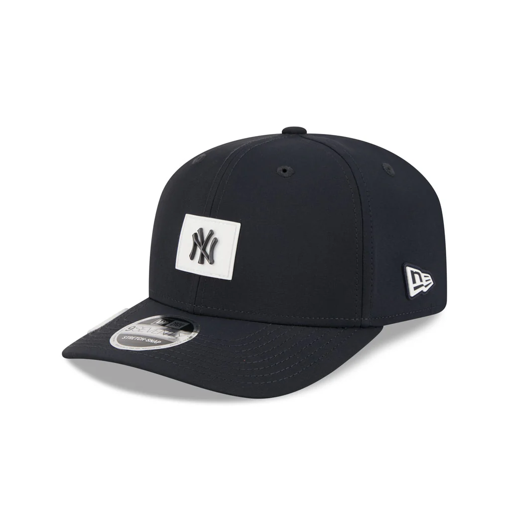 MLB New York Yankees New Era 2026 Clubhouse 9SEVENTY Stretch Snap Hat - Navy