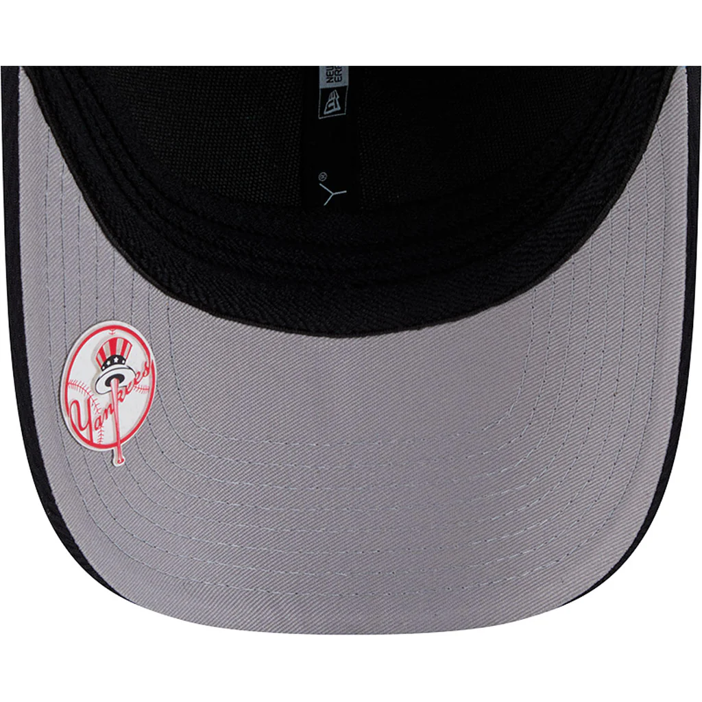 MLB New York Yankees New Era Dashed 39THIRTY Flex Fit Hat - Navy - Image 4