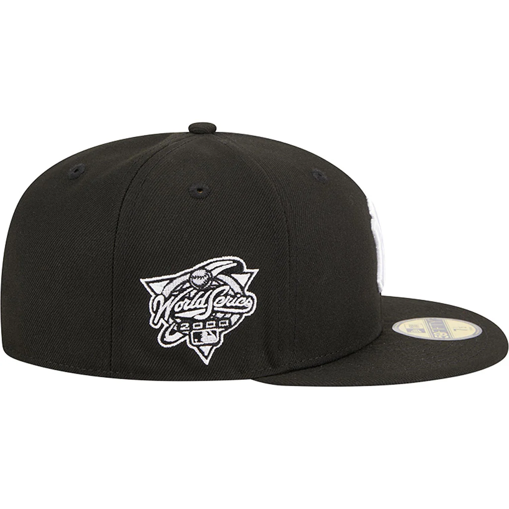 MLB New York Yankees New Era Side Patch Black & White 59FIFTY Fitted Hat - Black - Image 5