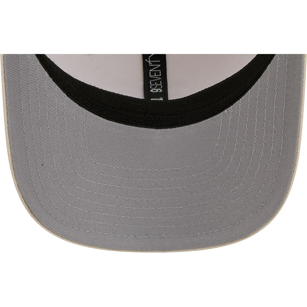MLB New York Yankees New Era Vanilla 9SEVENTY Stretch Snap Hat - Cream - Image 7