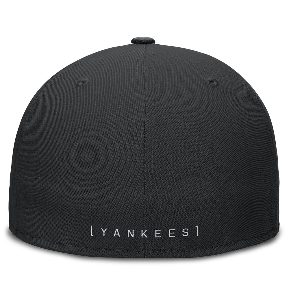 MLB New York Yankees Nike Black & White True Structured Fitted Hat - Black - Image 4