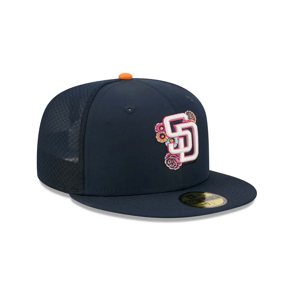 MLB San Diego Padres New Era 2026 City Connect Batting Practice 59FIFTY Fitted Hat - Navy - Image 2