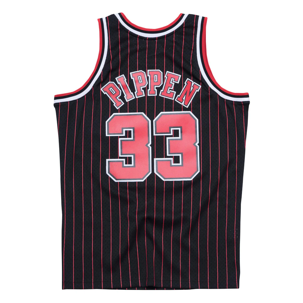 NBA Chicago Bulls Scottie Pippen Mitchell & Ness '95 Retro Swingman Jersey - Black - Image 2