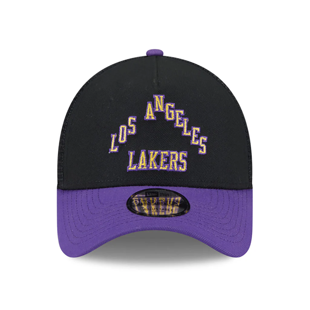 NBA Los Angeles Lakers New Era 2025-26 City Edition 9FORTY A-Frame Adjustable Hat - Black - Image 3