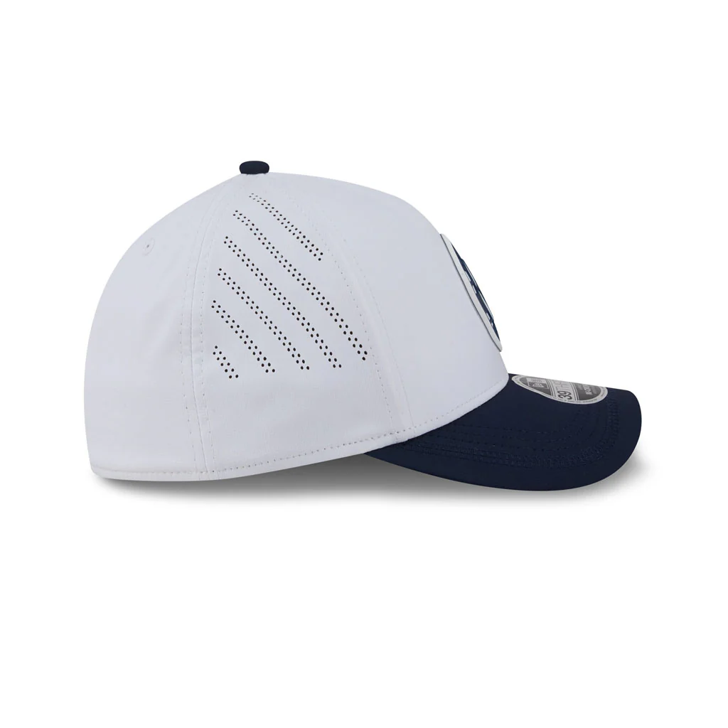 NFL Dallas Cowboys New Era Patch 39THIRTY M-Crown Flex Fit Hat - White - Image 5