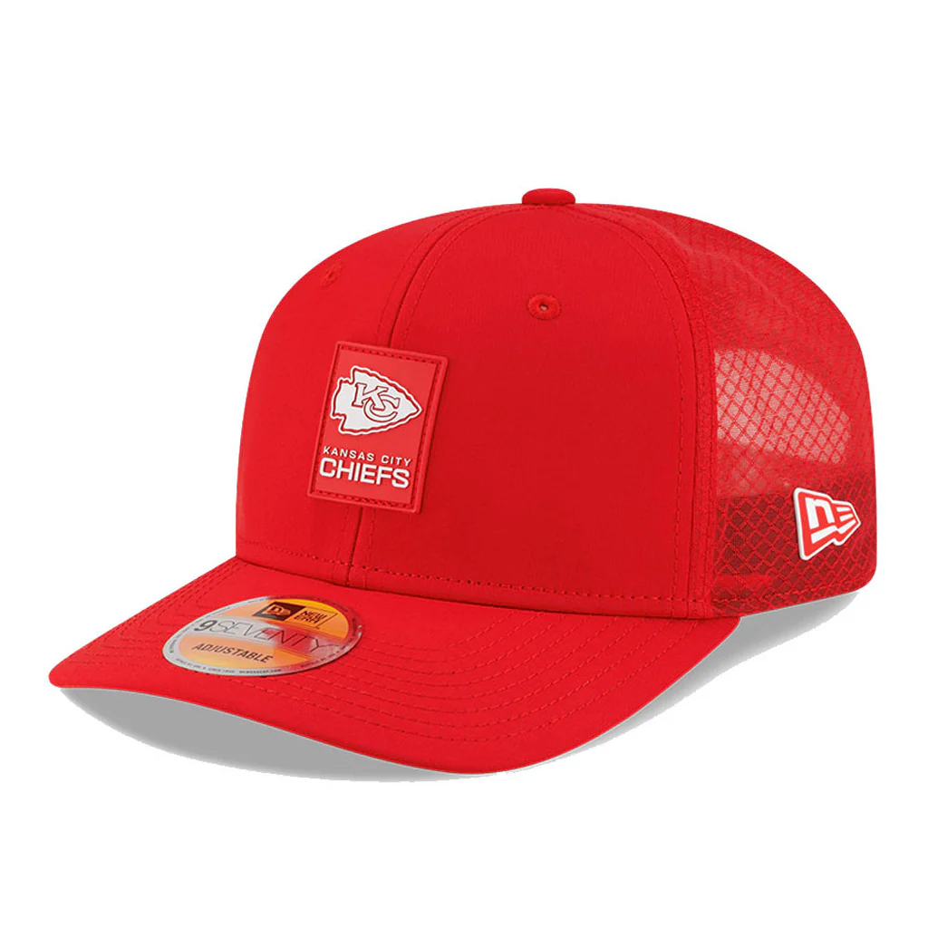 NFL Kansas City Chiefs New Era 2025 Sideline 9SEVENTY Stretch-Snapback Hat - Red