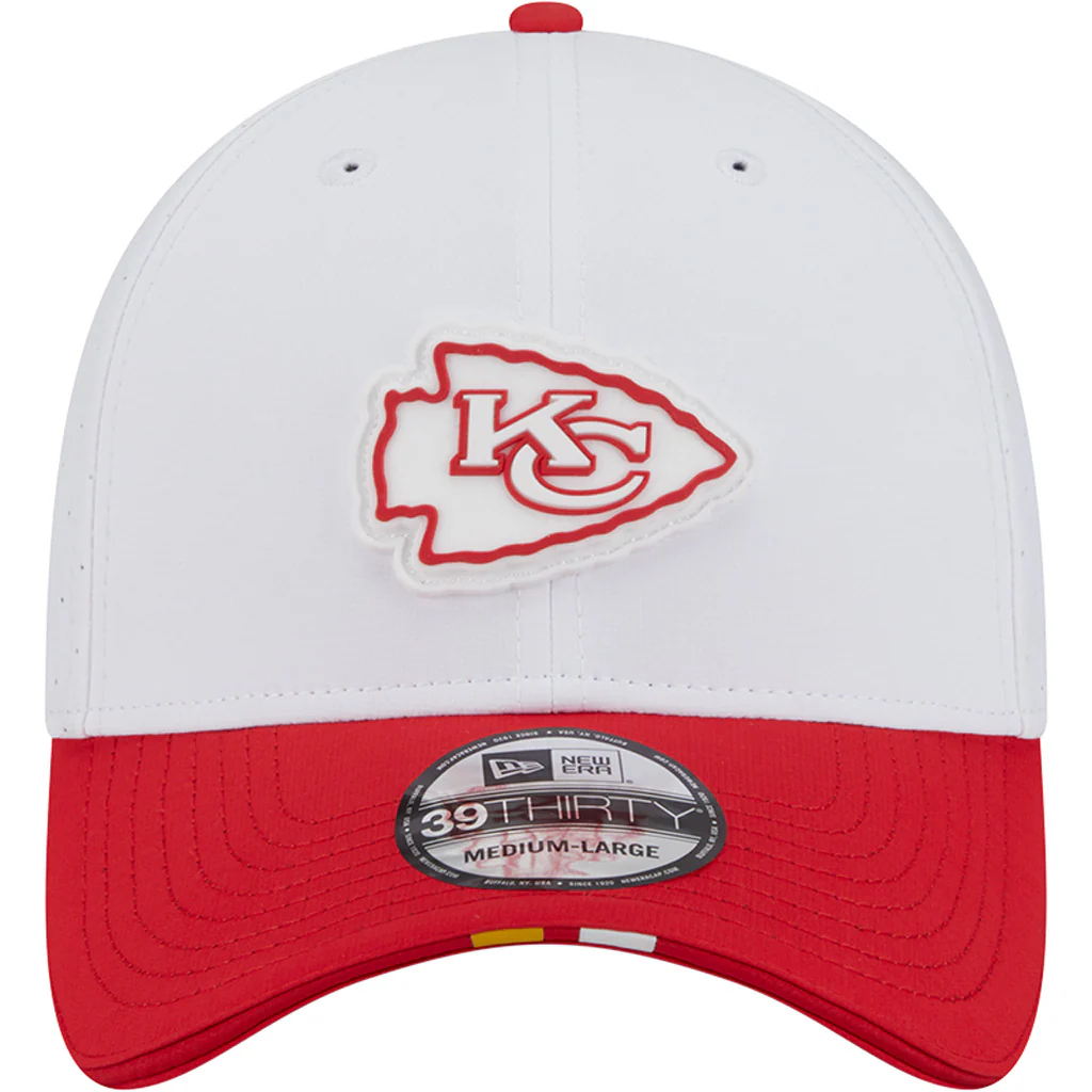 NFL Kansas City Chiefs New Era 2025 Training 39THIRTY Flex Fit Hat - White - Image 3
