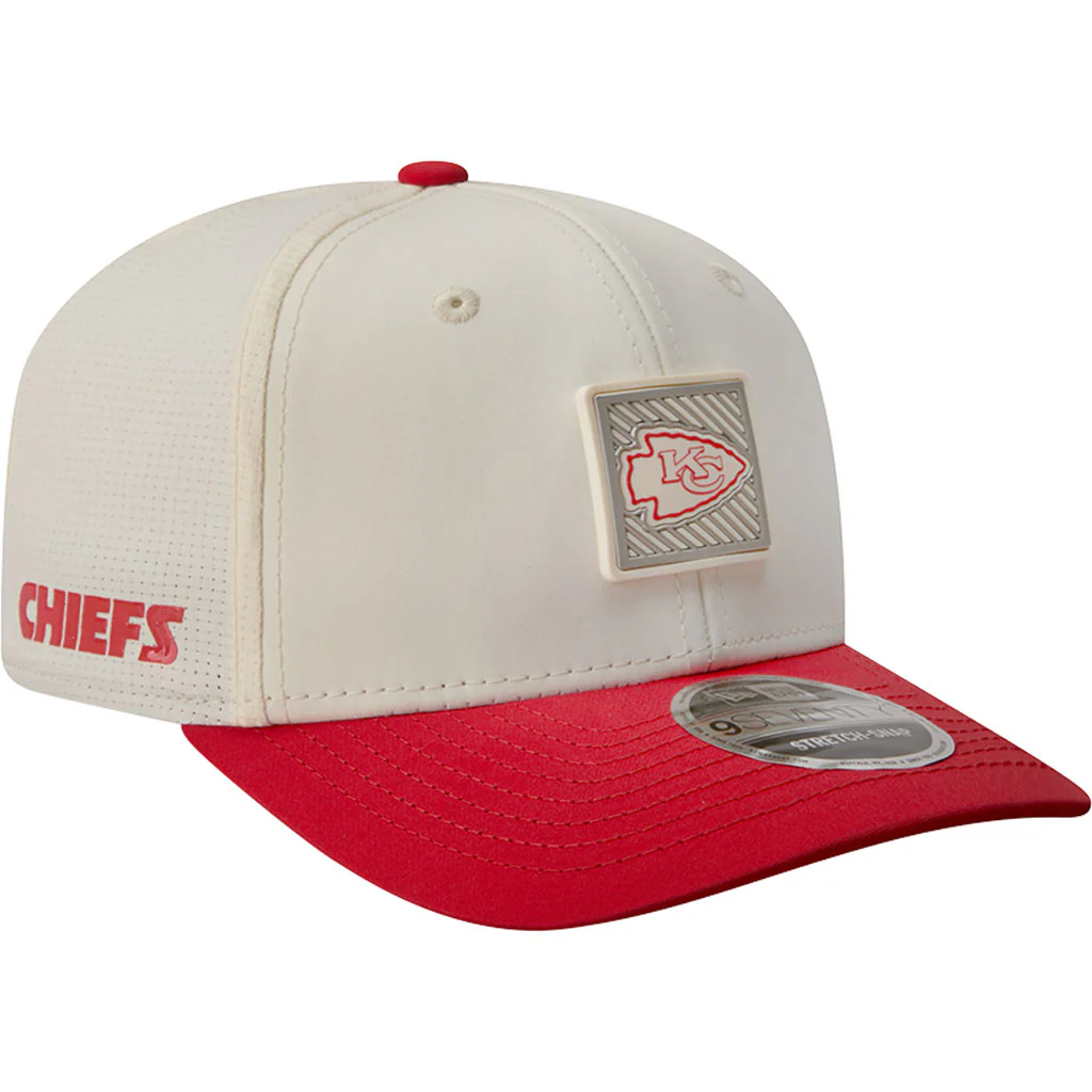 NFL Kansas City Chiefs New Era 2026 Training 9SEVENTY Stretch Snapback Hat - Cream - Image 2