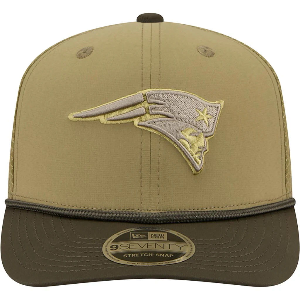 NFL New England Patriots New Era 2025 Salute to Service 9SEVENTY Stretch-Snapback Hat - Green - Image 3