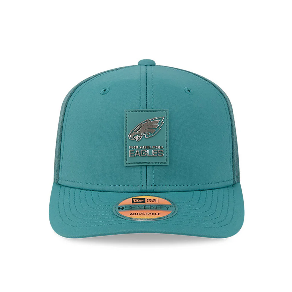 NFL Philadelphia Eagles New Era 2025 Sideline 9SEVENTY Stretch-Snapback Hat - Green - Image 3