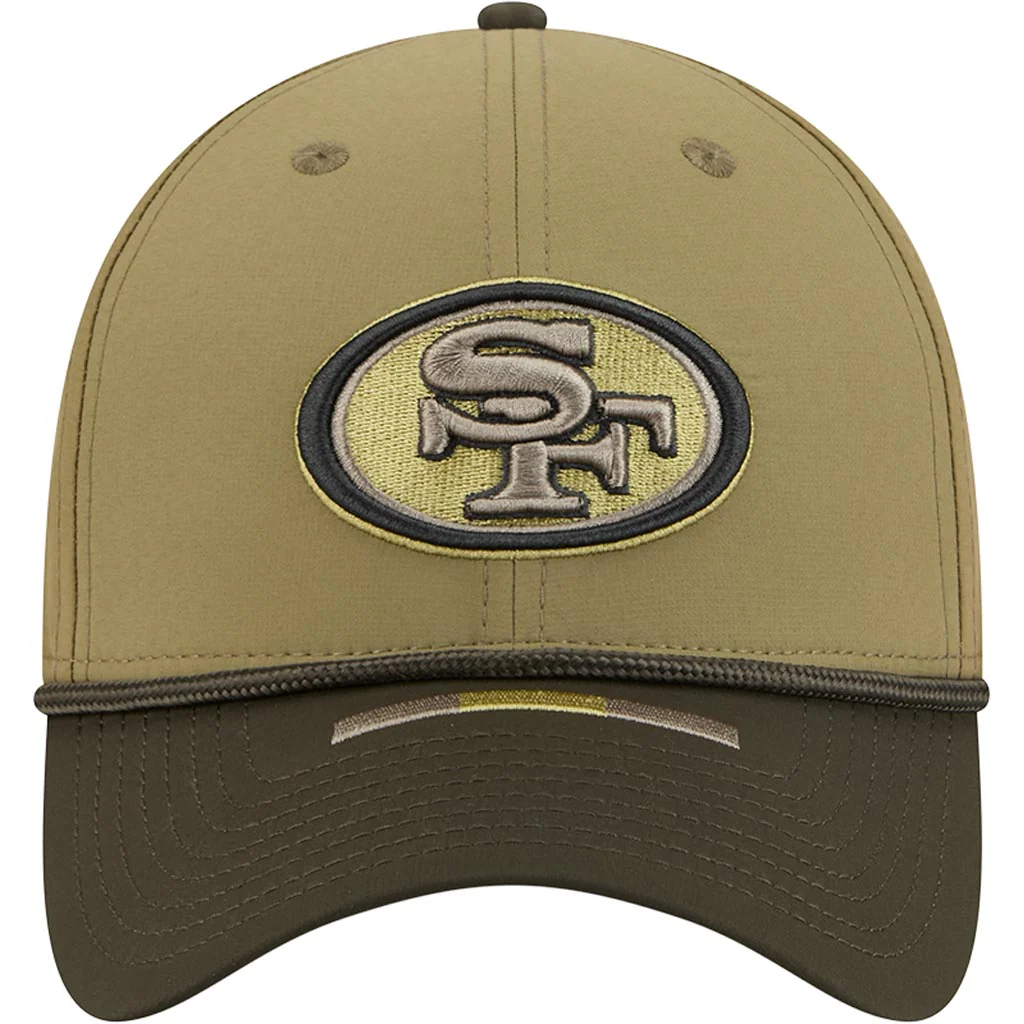 NFL San Francisco 49ers New Era 2025 Salute to Service 39THIRTY Flex Fit Hat - Green - Image 3