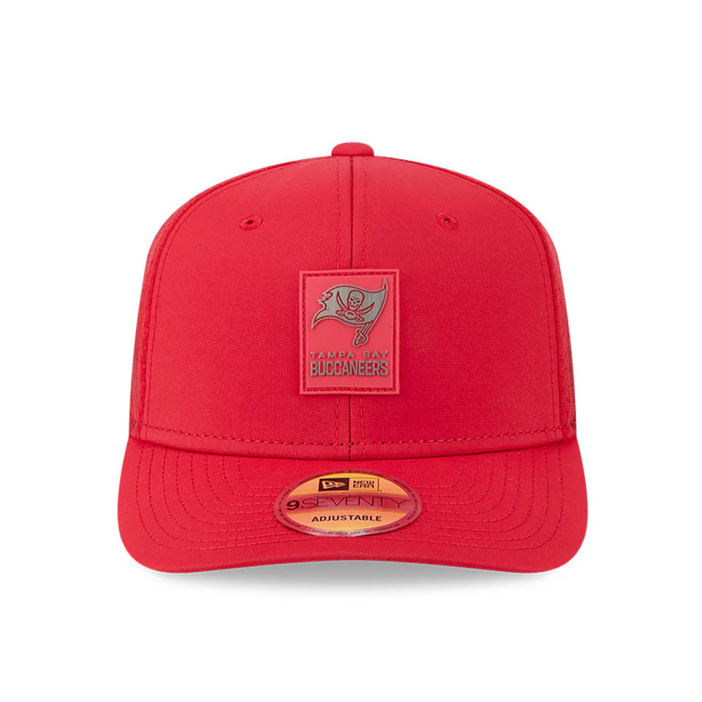 NFL Tampa Bay Buccaneers New Era 2025 Sideline 9SEVENTY Stretch-Snapback Hat - Red - Image 3